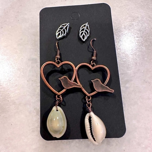 Amazon Jewelry - NEW IN PACKAGE- two pack of earrings